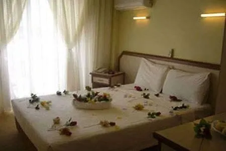 Hotel Eyfel 3*